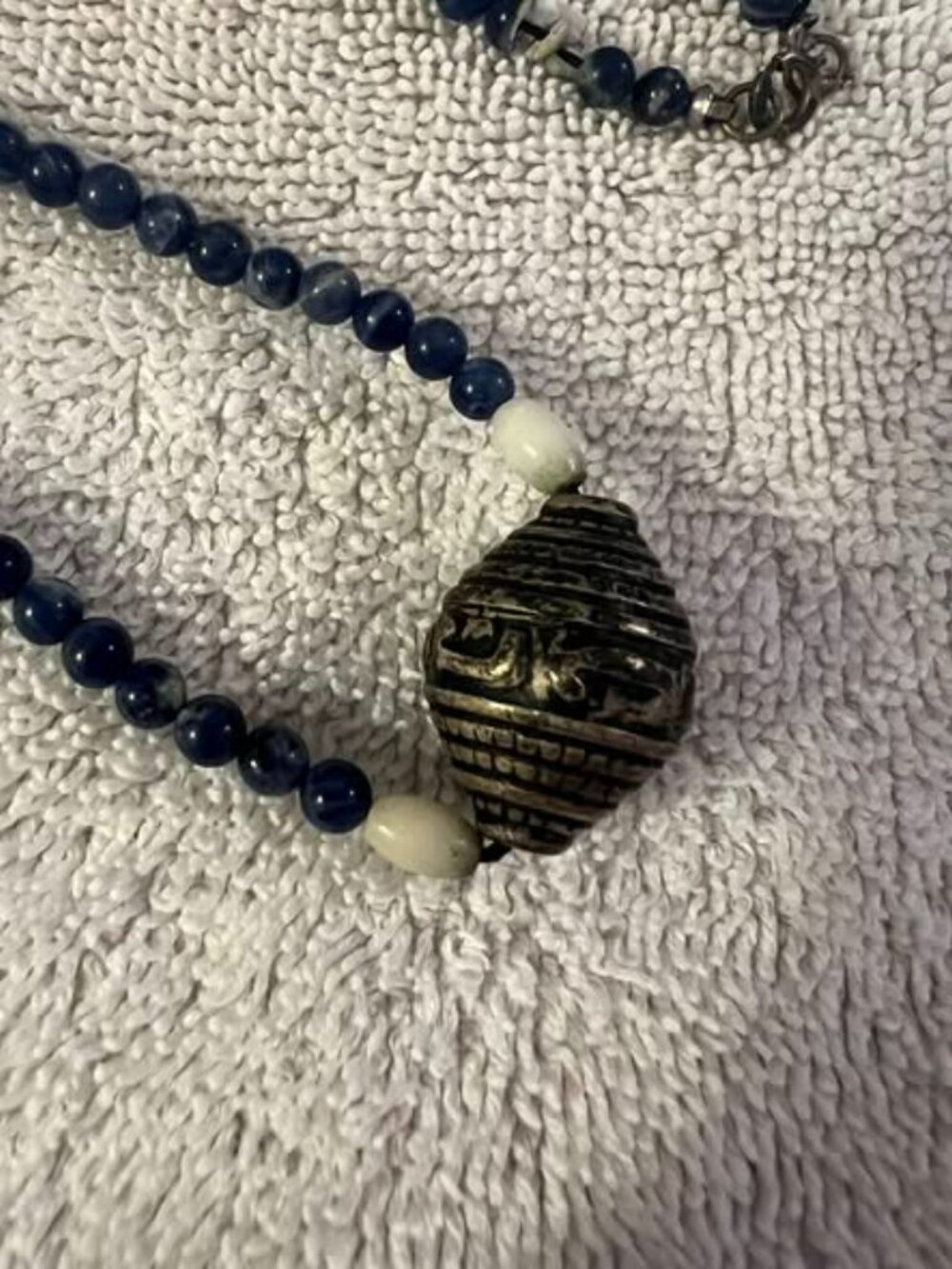 🐻Dark Blue/Black Stone Beaded Necklace - Picture 2 of 5